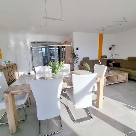 Willkommen Zuhausee *